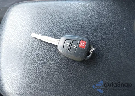 2018 Toyota Rav4 Le из США, поврежденный, VIN JTMBFREV8JJ187788